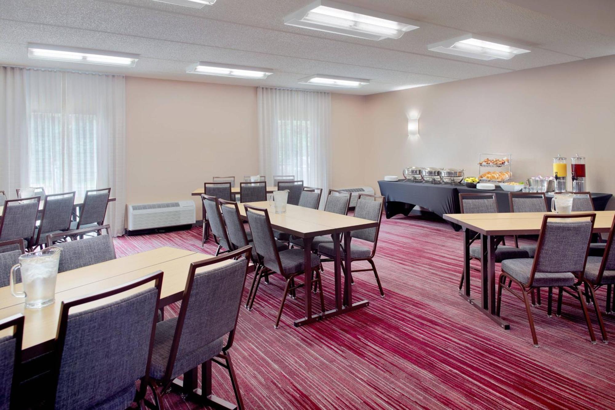 Hotel Courtyard By Marriott Raleigh Cary Exterior foto